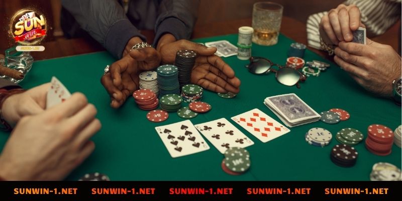 Cách sắp xếp bài phỏm quyết định cục diện ván đấu